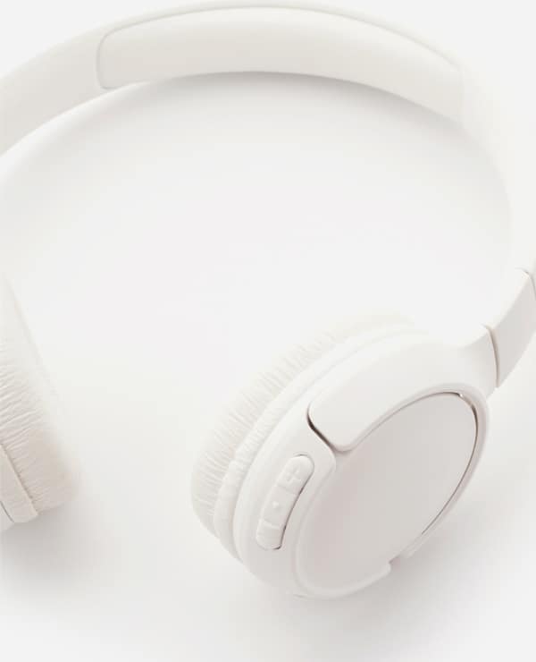 Headphones-gallery-img q